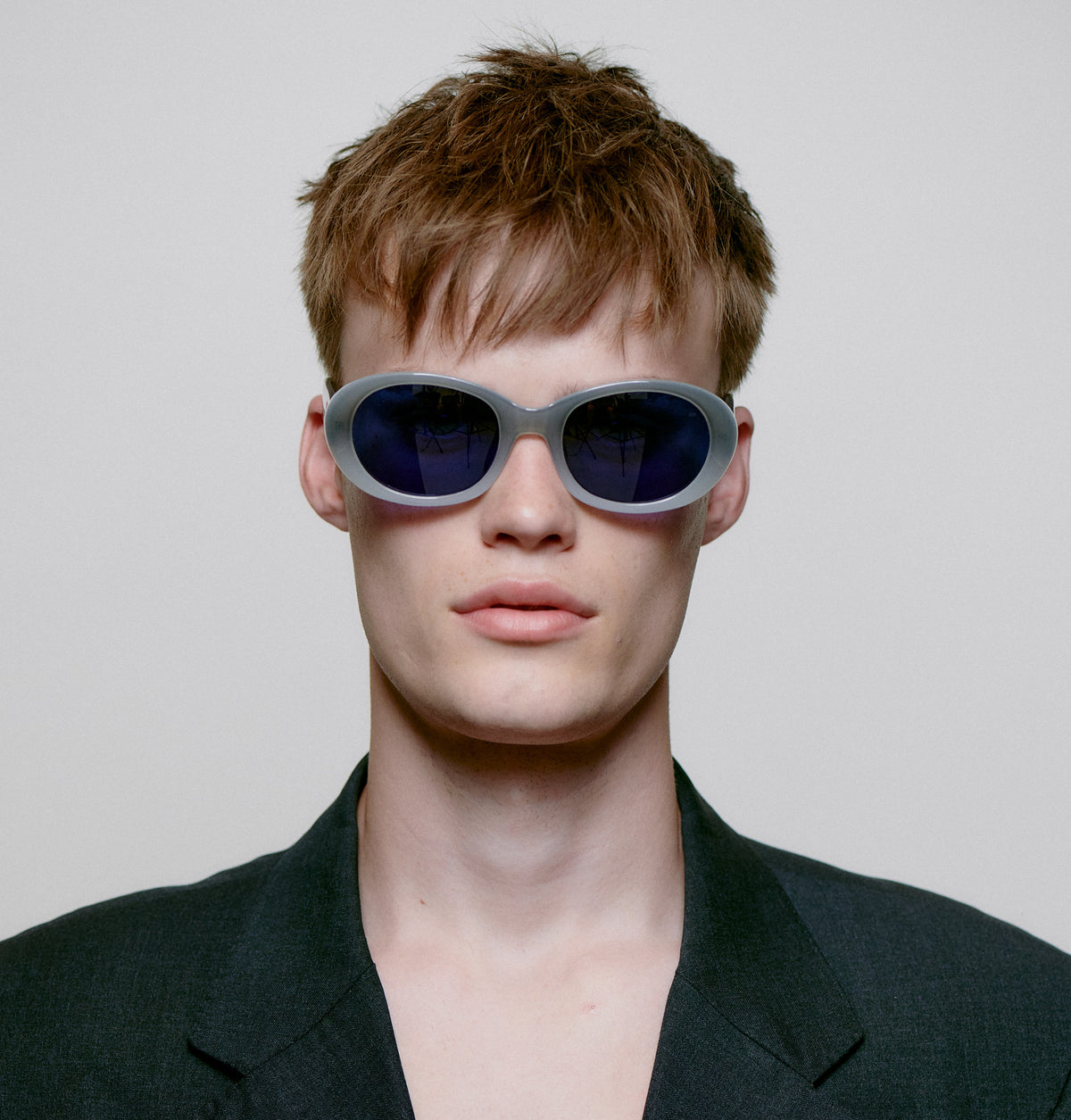 Anma Sunglasses - Glaucus Grey / Light Grey — billede 3 af 4