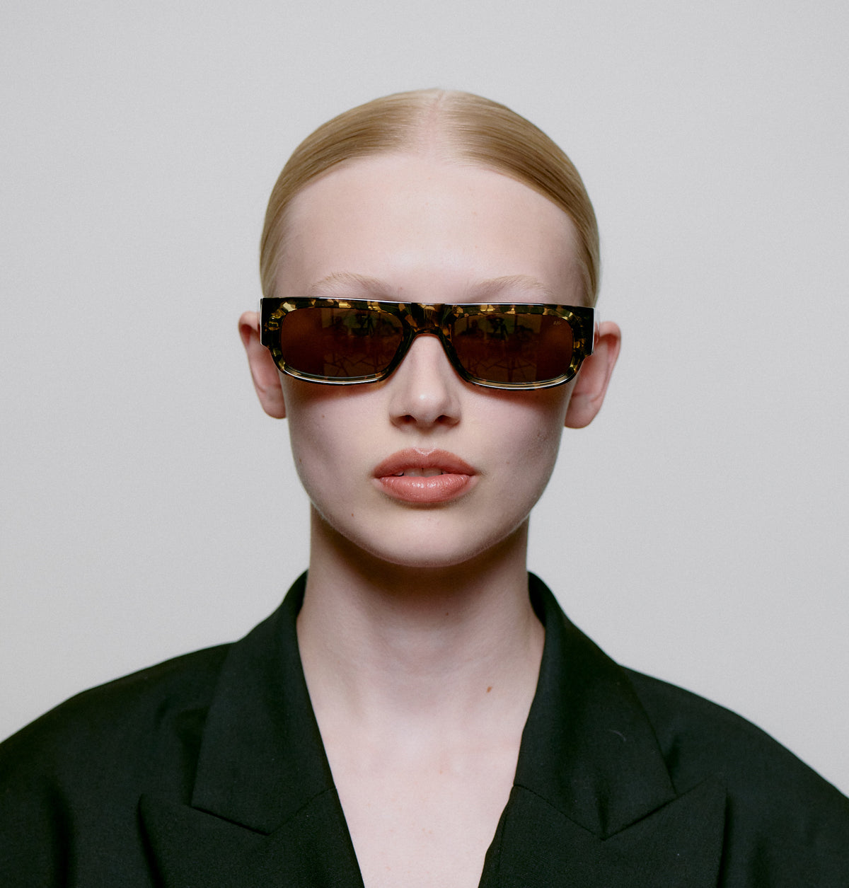Jean Sunglasses - Black / Yellow Tortoise — billede 3 af 4