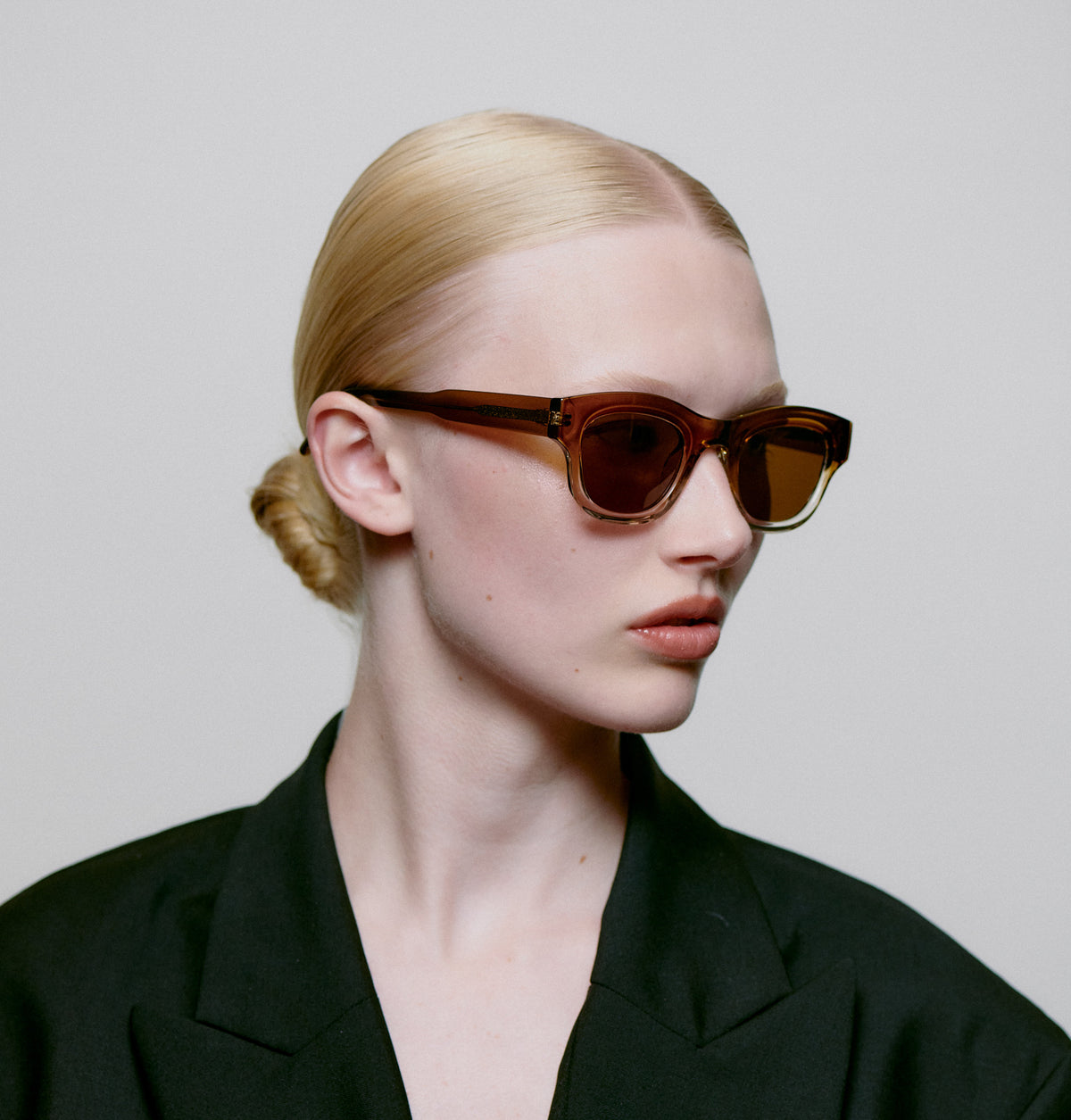 Lane Sunglasses - Smoke / Champagne — billede 4 af 4