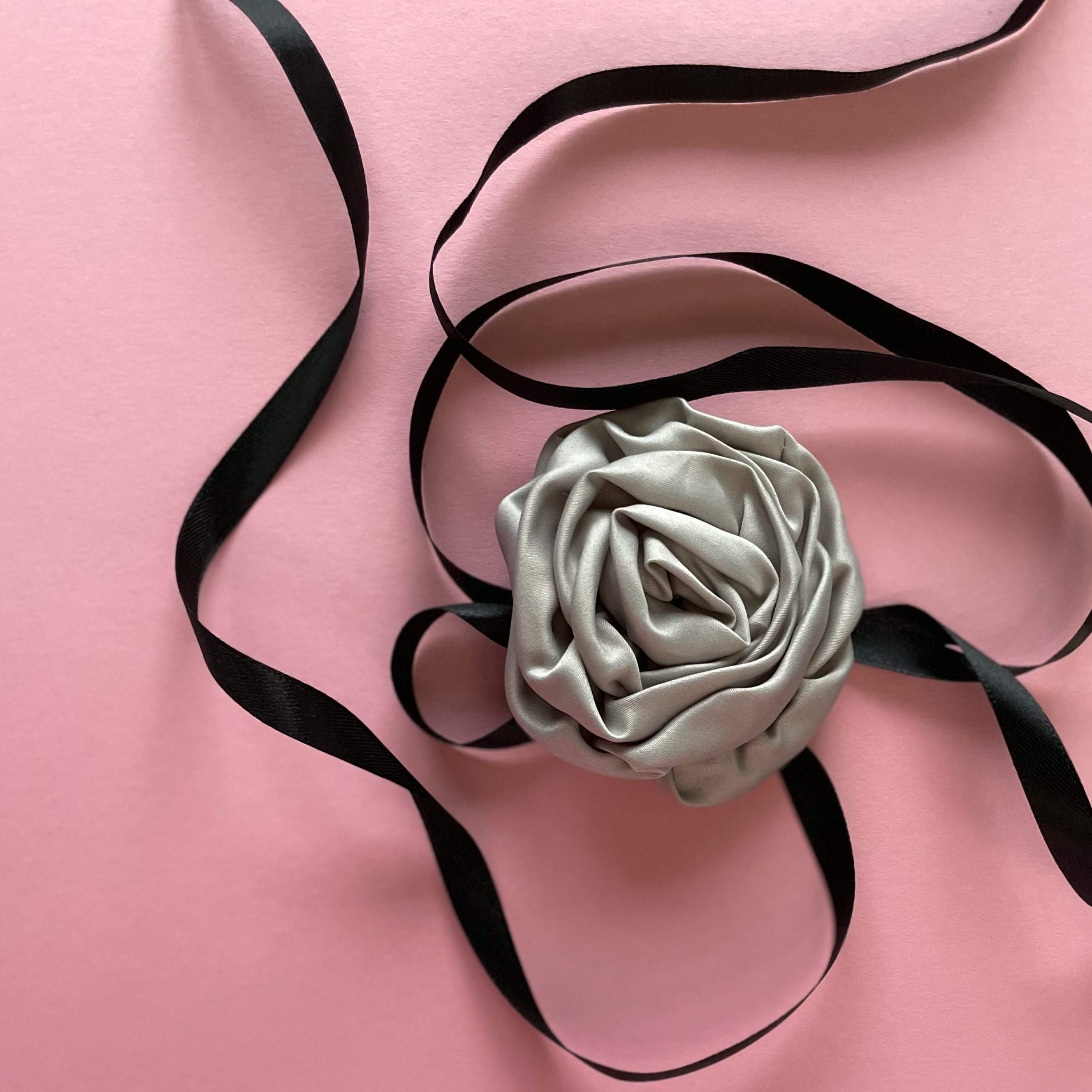 Multiflower - Satin Rosette - 8 cm - Grey