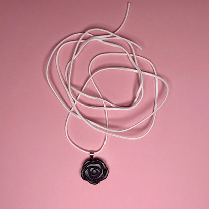 Boho Stone Rose Pendant - Black