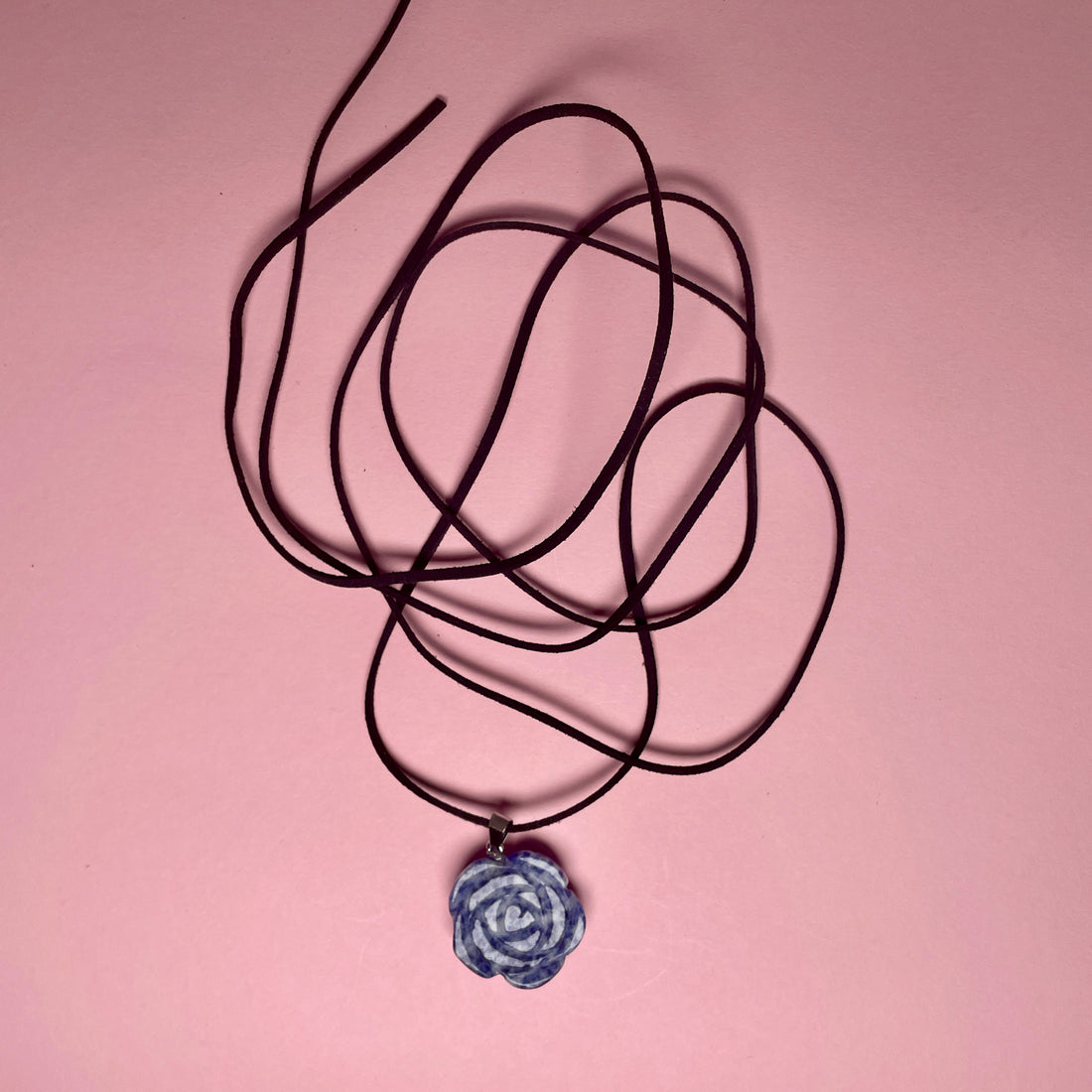 Boho Stone Rose Pendant - Blue/White Marble