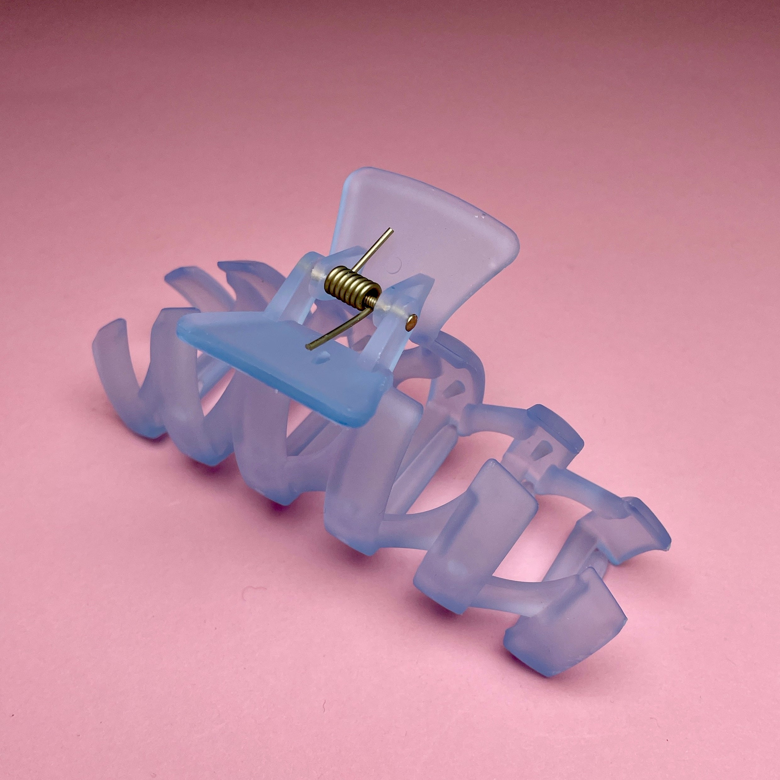 Geometric Claw - Light Blue