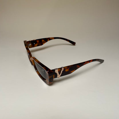 Sunglasses no. 83b