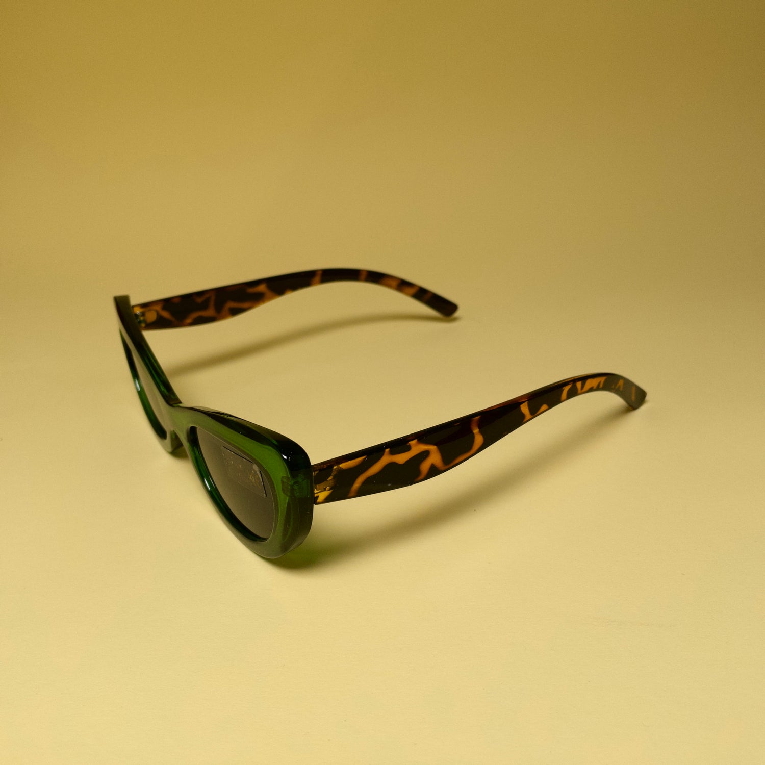 Sunglasses no. 85a
