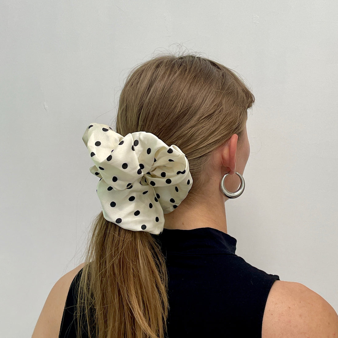 Dot Scrunchie - White