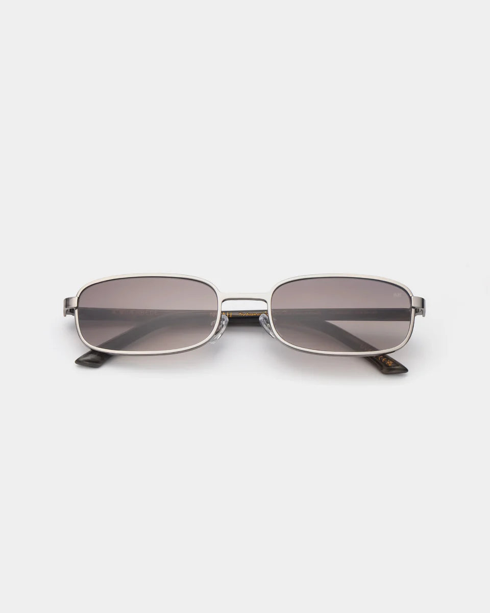 Noah Sunglasses - Silver Striped Horn