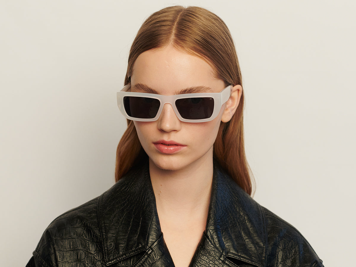 Fame - Ivory Transparent