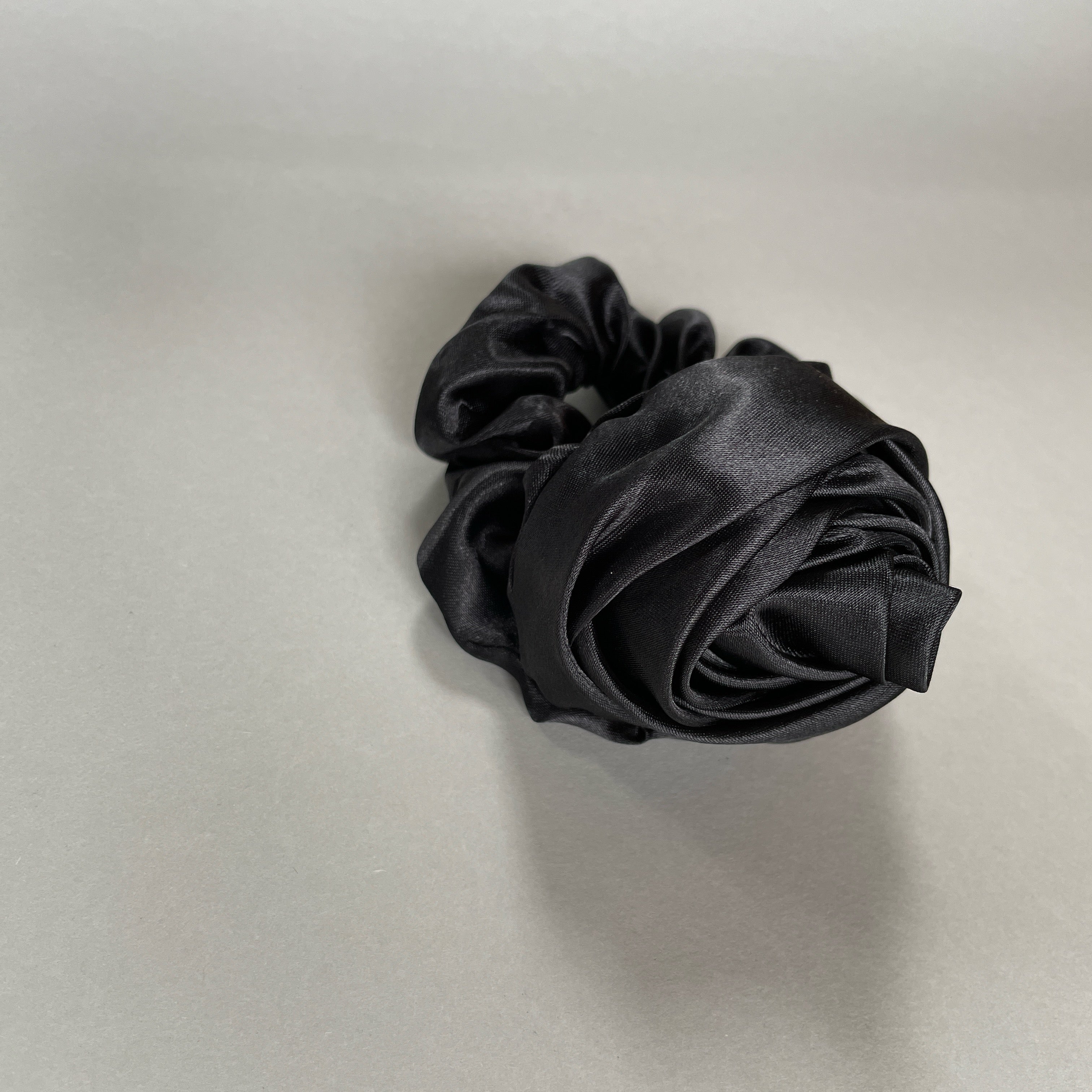 Rose Scrunchie - Black