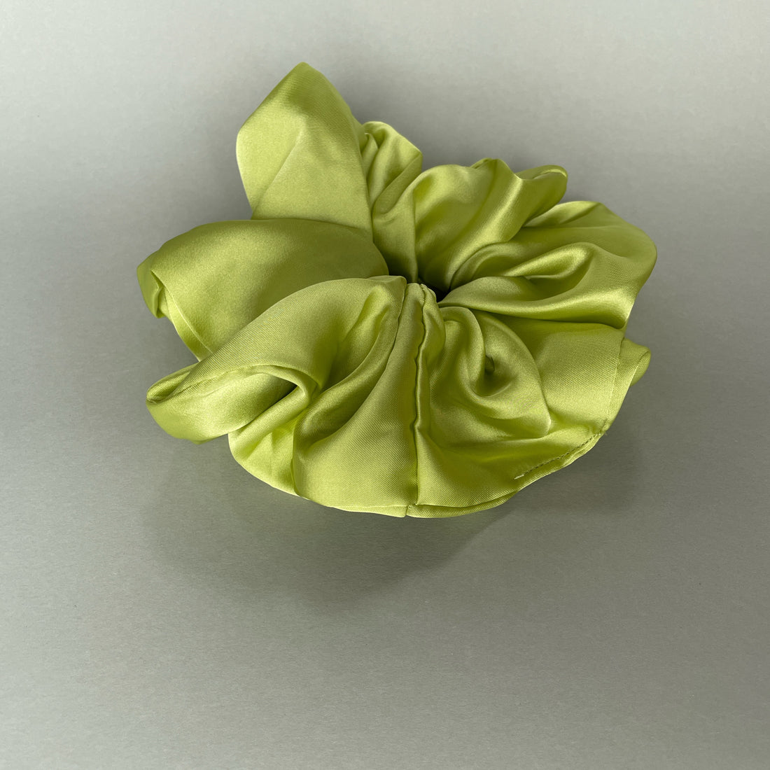 Maxi Scrunchie - Light Green