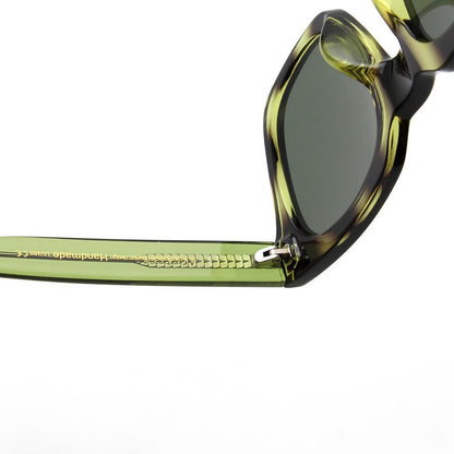 Nancy - Demi Olive