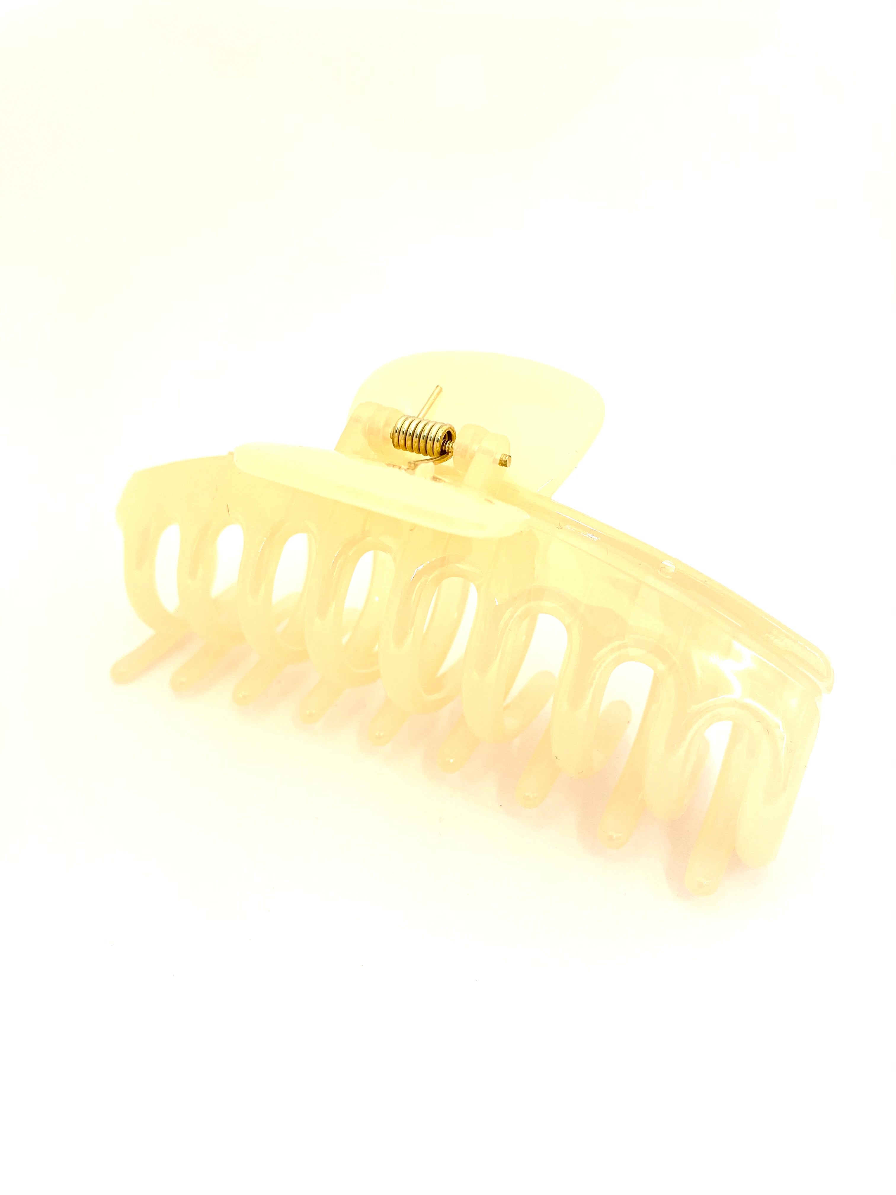 Big Hair Claw - Clear Cream