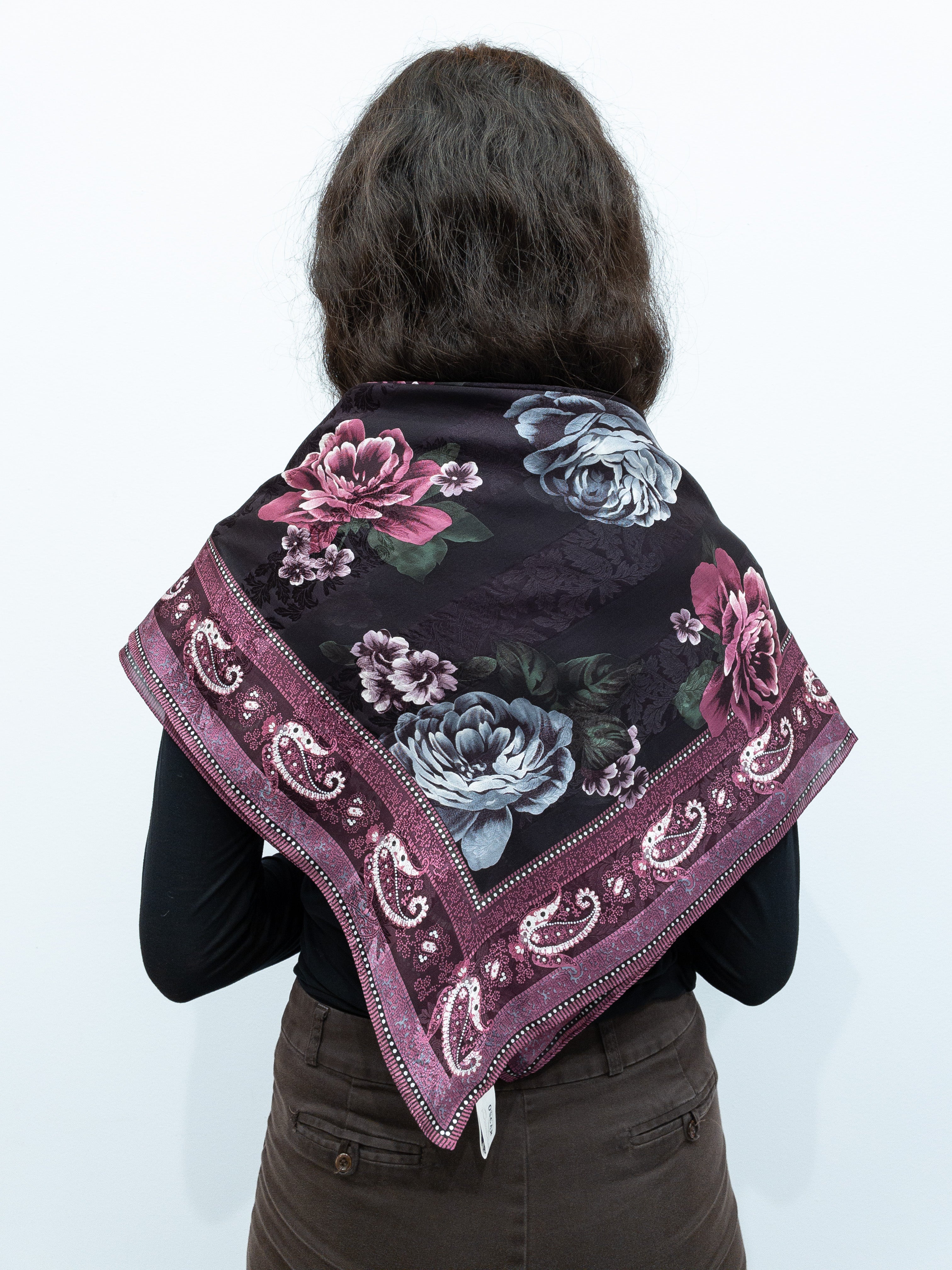 Vintage Oscar by Oscar de la Renta Tørklæde