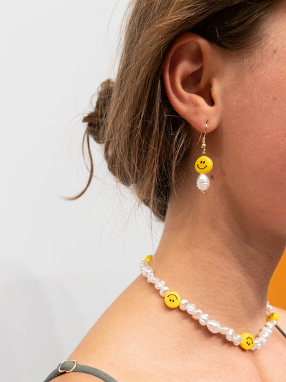 Happy Pearl Necklace