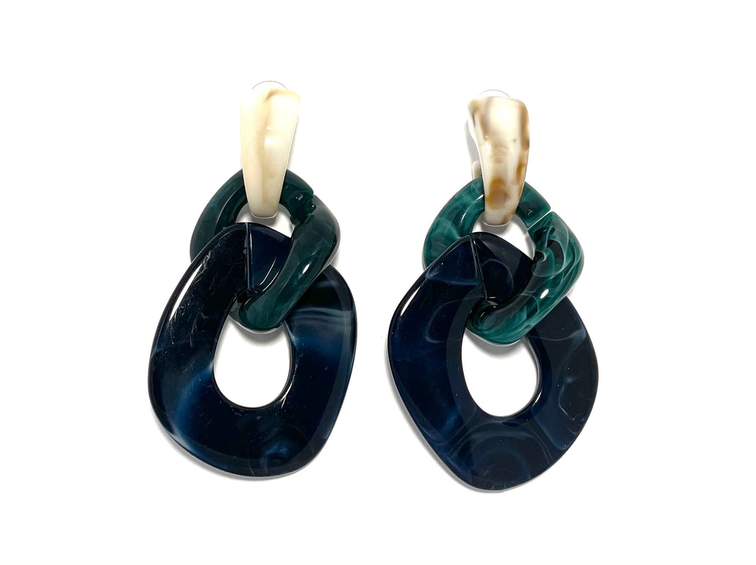 Large Graphic Coastal Ear