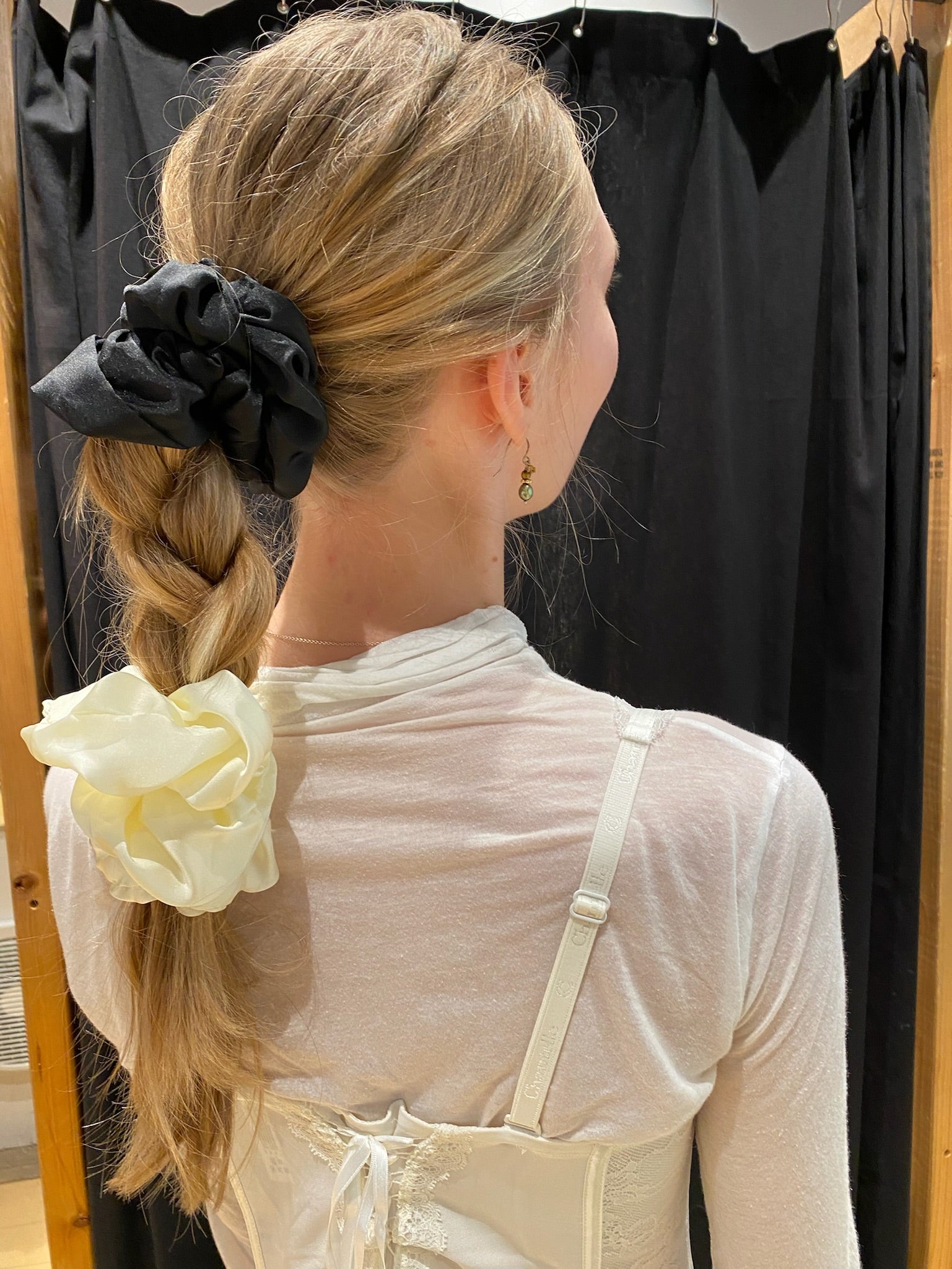 Maxi Scrunchie - Black