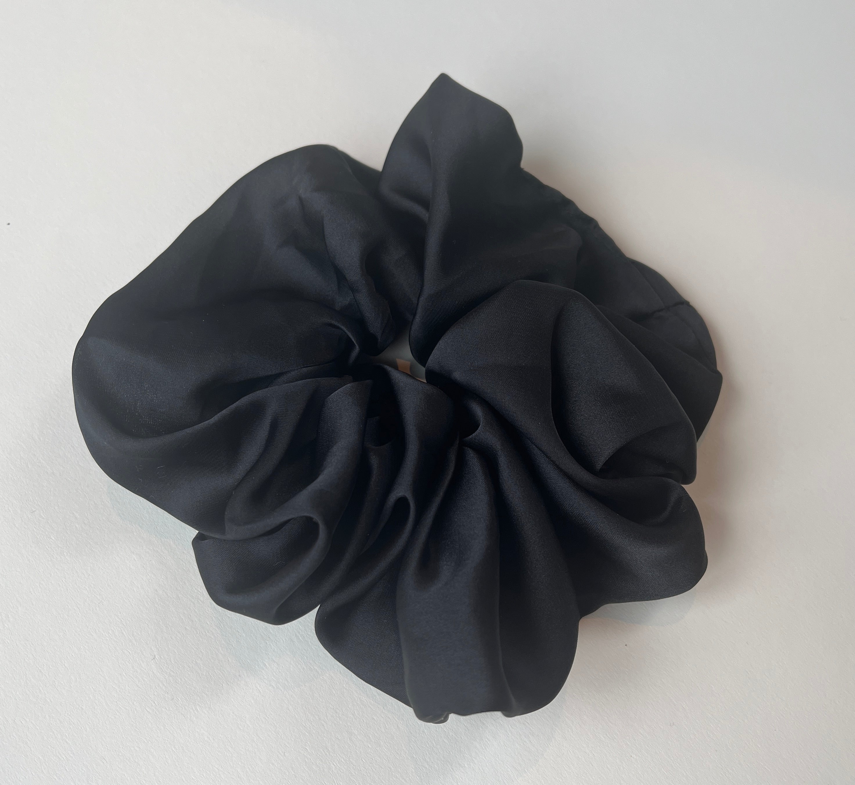 Maxi Scrunchie - Black